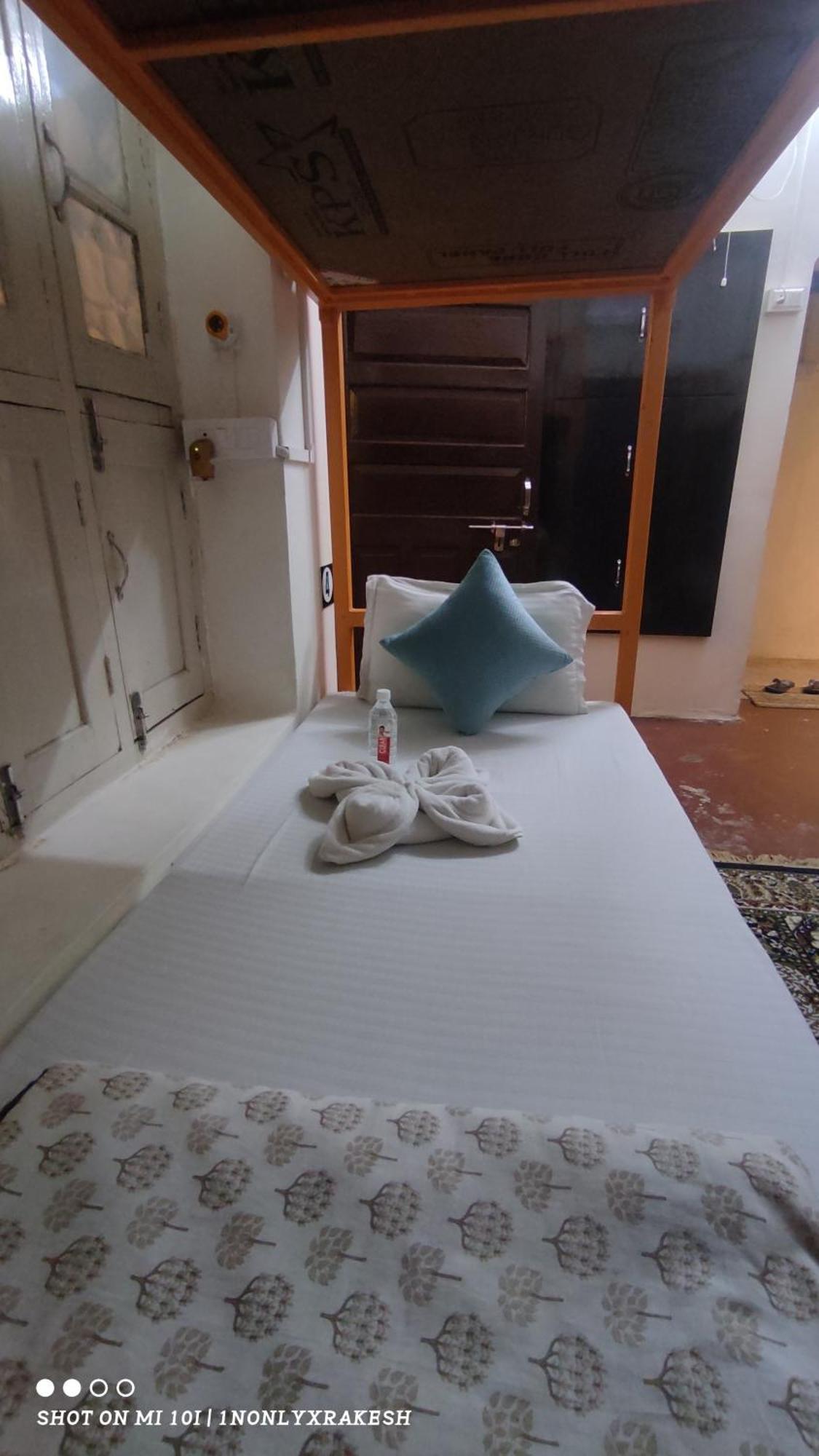 Inka Kashi Hostel Varanasi Eksteriør bilde